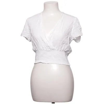 Omlottblus (Overlapped Smocked Top) från Julia Wieniawa x NA-KD Viskos