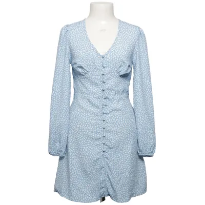 Kjole (Blå, Hvid) fra Nelly x Glamorous Polyester