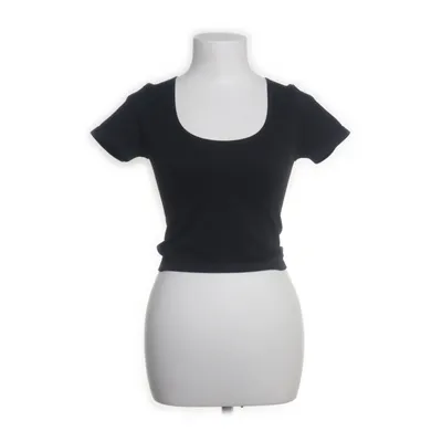 Crop top (Svart) från TRN