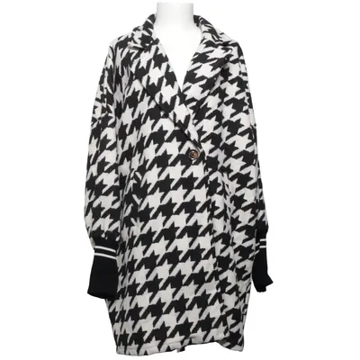 Coat (Black, White) from Monday