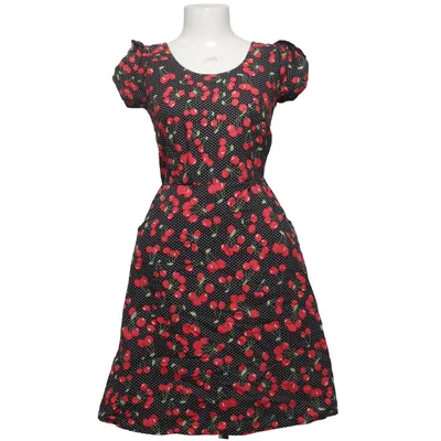 Dress (Black, Red, Green) from Fröken Söt