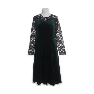 Evening gown (Green, Black) from Migeer