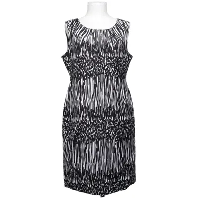 Klänning (Svart, Vit) från Calvin Klein Polyester, Viskos