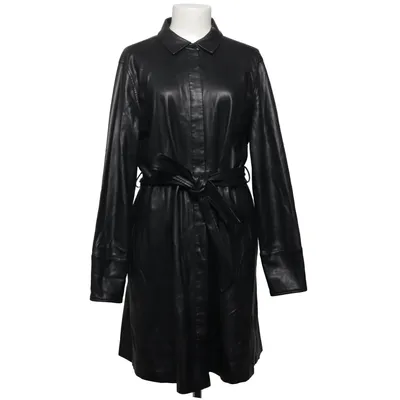 Coat (Black) from Visual Clothing Project
