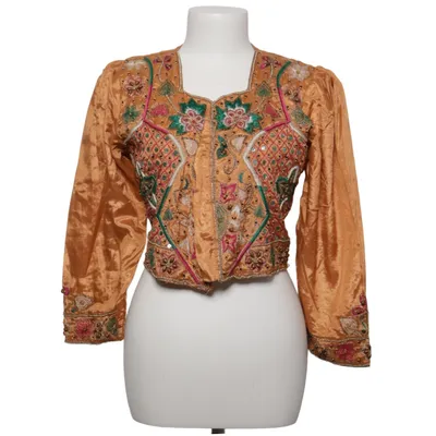 Tracht (Braun, Mehrfarbig)