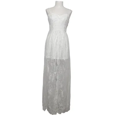 Långklänning (Long Sheer Lace Dress) från NLY Polyamid