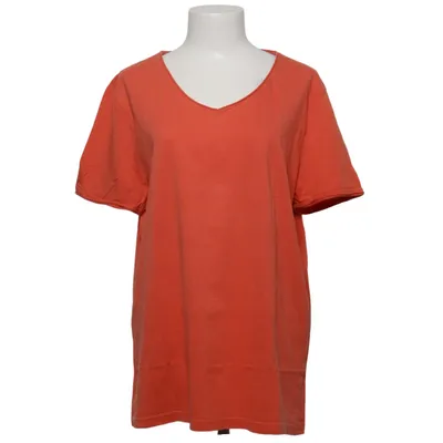 T-shirt (Red) from The Basics C&A