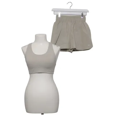 Sportswear set (Beige) from MyProtein