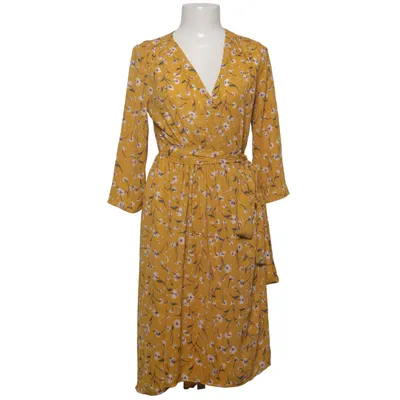 Wrap dress (Yellow, White) from Cape Daisy