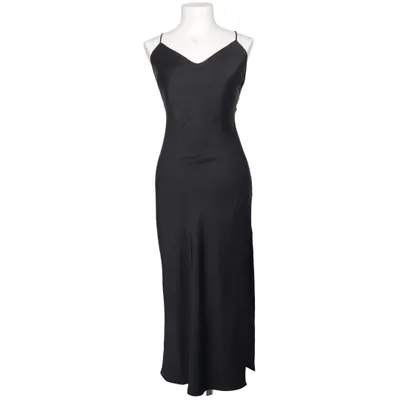 Maxi dress (DS2252126-0001-17030) from Fabletics Recycled polyester