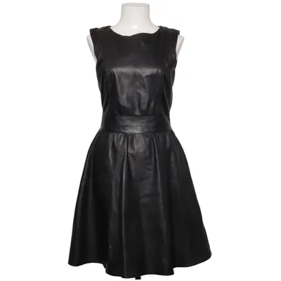 Robe en cuir (Noir) de Mint & Berry Cuir