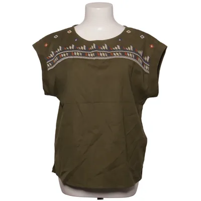 Top (Grün) von Sherpa Hanf, Modal, Bio-Baumwolle
