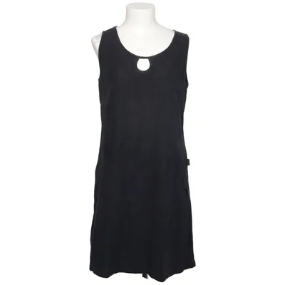 Robe (Noir) de Deerberg Lin