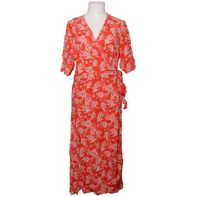 Slå-om-kjole (Rød, Hvid) fra Essentials Viscose