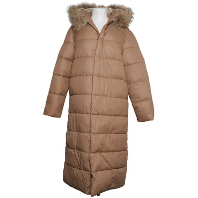 Talvitakki (Beige) kohteesta Yi Ru Xue