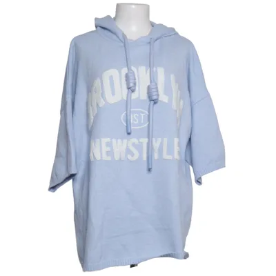 Korte mouwen capuchon sweater (Blauw) van Lara Acryl, Polyamide, Polyester
