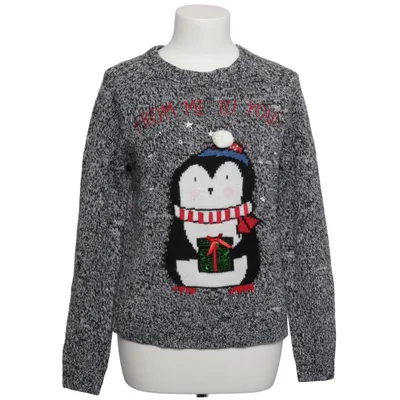 Christmas sweater (Gray, Black, White, Red) from Ckh Acrylic