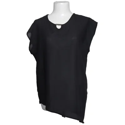 Top (Black) from Singwing