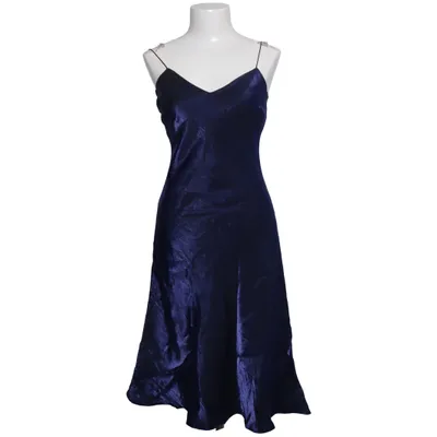 Slip (Blue) from Lulu. H Polyester, Viscose