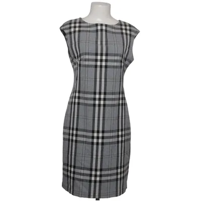 Robe (Gris, Noir, Blanc) de Mania