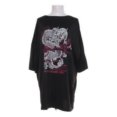 T-shirt (Svart, Flerfärgad) från Shein Curve