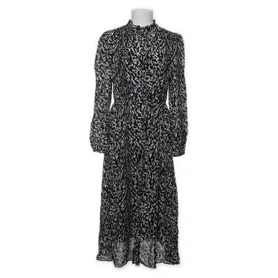 Klänning (Svart, Vit) från Marie Lund