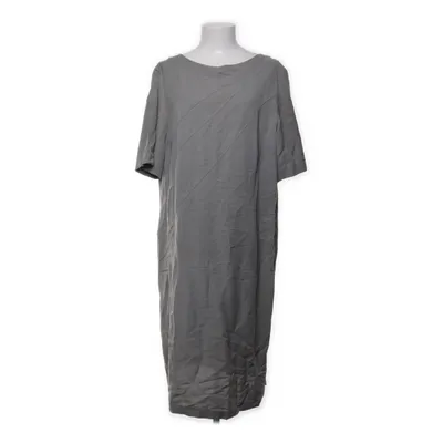 Dress (Gray) from Persona