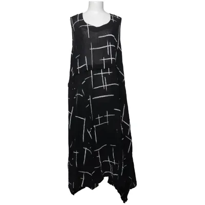 Robe (Noir, Blanc) de Ralston Lin, Nylon