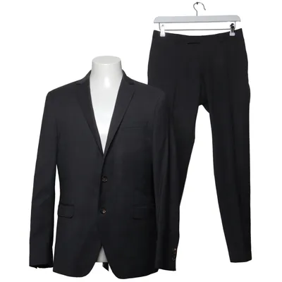 Suit (272 Suit Nitty Gritty) from Oscar Jacobson Wool