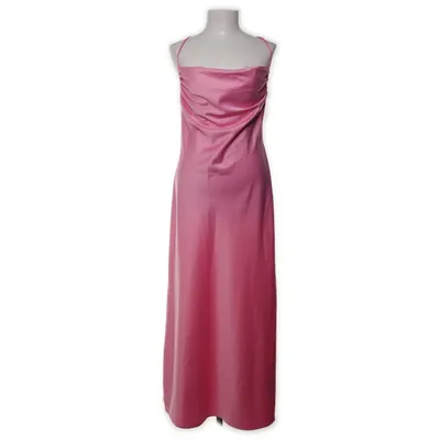 Robe longue (Rose) de Reserved Polyester