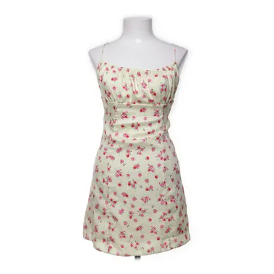 Klänning (Beige, Flerfärgad) från Bershka Polyester