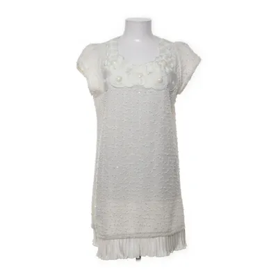 Dress (White) from Yumi Acrylic