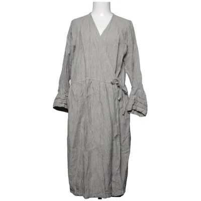 Robe portefeuille (Gris) de Simply Grey