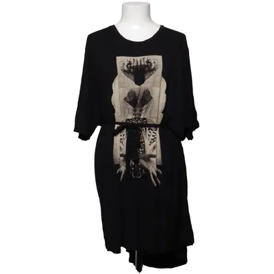 Klänning (Do T-shirt dress) från Diana Orving for Weekday Viskos