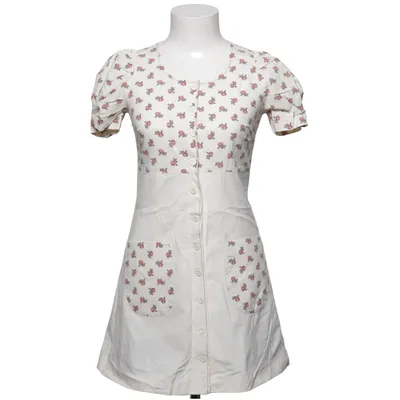 Robe (Blanc, Rose) de Petri