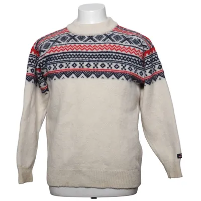 Tröja (Vit, Röd, Svart) från Norwool Ull