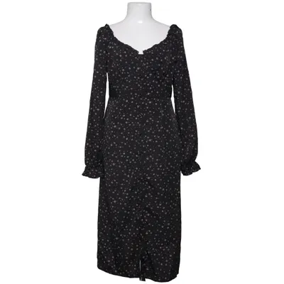 Klänning (Svart, Vit) från Missguided