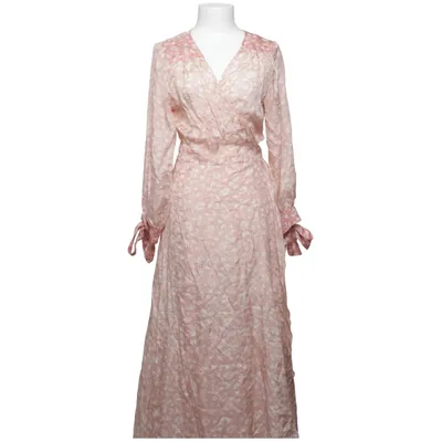 Robe portefeuille (Rose, Blanc) de Hannah Soie