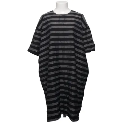 Kleid (Schwarz, Weiß) von Masai Polyamid, Polyester, Viskose