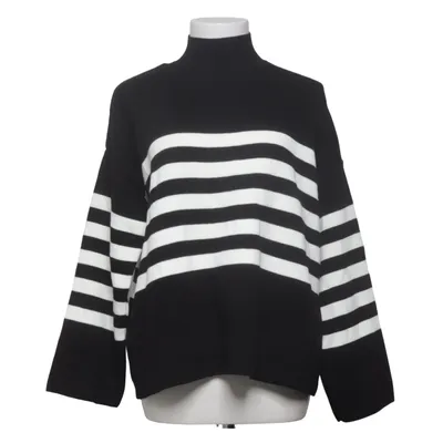 Turtleneck (Black, White) from My Fashion Acrylic