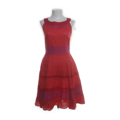 Robe (Rouge, Rose) de Sandro Ferrone