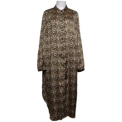 Robe chemise (Marron, Noir, Blanc) de Studio Untold Polyester