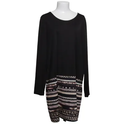 Robe (Noir, Multicolore) de Tendency