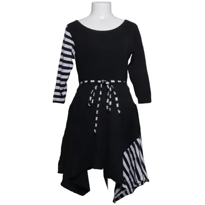 Robe (Noir, Blanc) de Olars Ulla