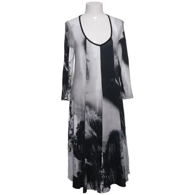 Robe (Noir, Gris, Blanc) de Almia