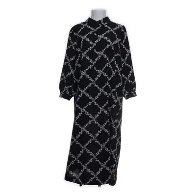 Klänning (Svart, Vit) från Dobber Återvunnen polyester