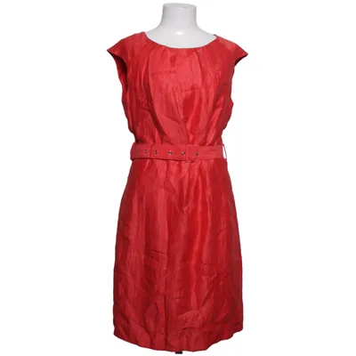 Robe (Rouge) de Flare Collection