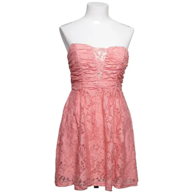 Cocktailklänning (HEARTSHAPED LACE DRESS) från NLY Blush Elastan, Polyamid, Polyester, Viskos