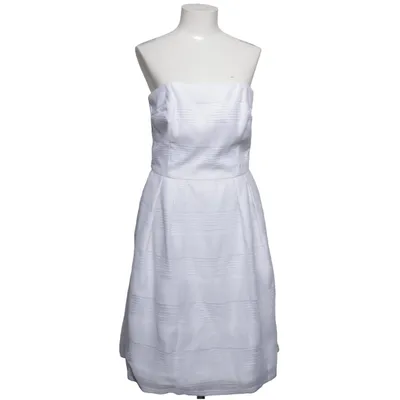 Cocktailklänning (Vit) från White House Black Market Polyester, Viskos