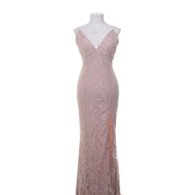 Aftonklänning (Rosa) från NLY Eve